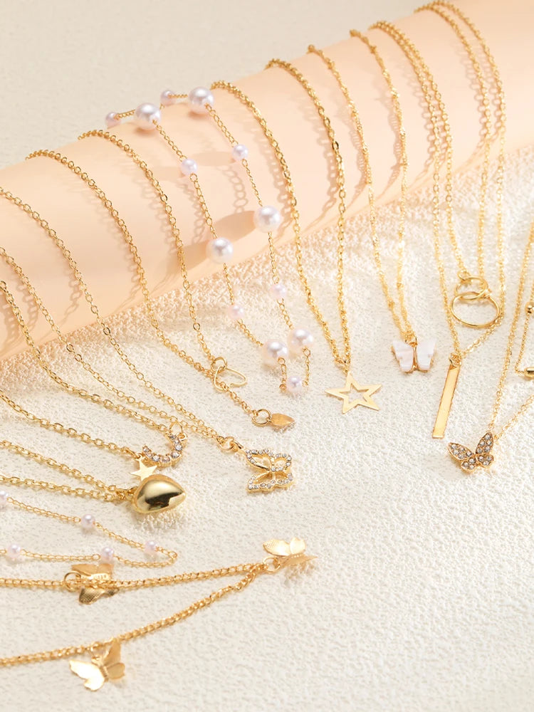 11 Pcs Women's Zircon Necklace Set Gold Color Fashion Love Heart Butterfly Pendant Hypoallergenic Neck Chain Boho Jewelry Gifts